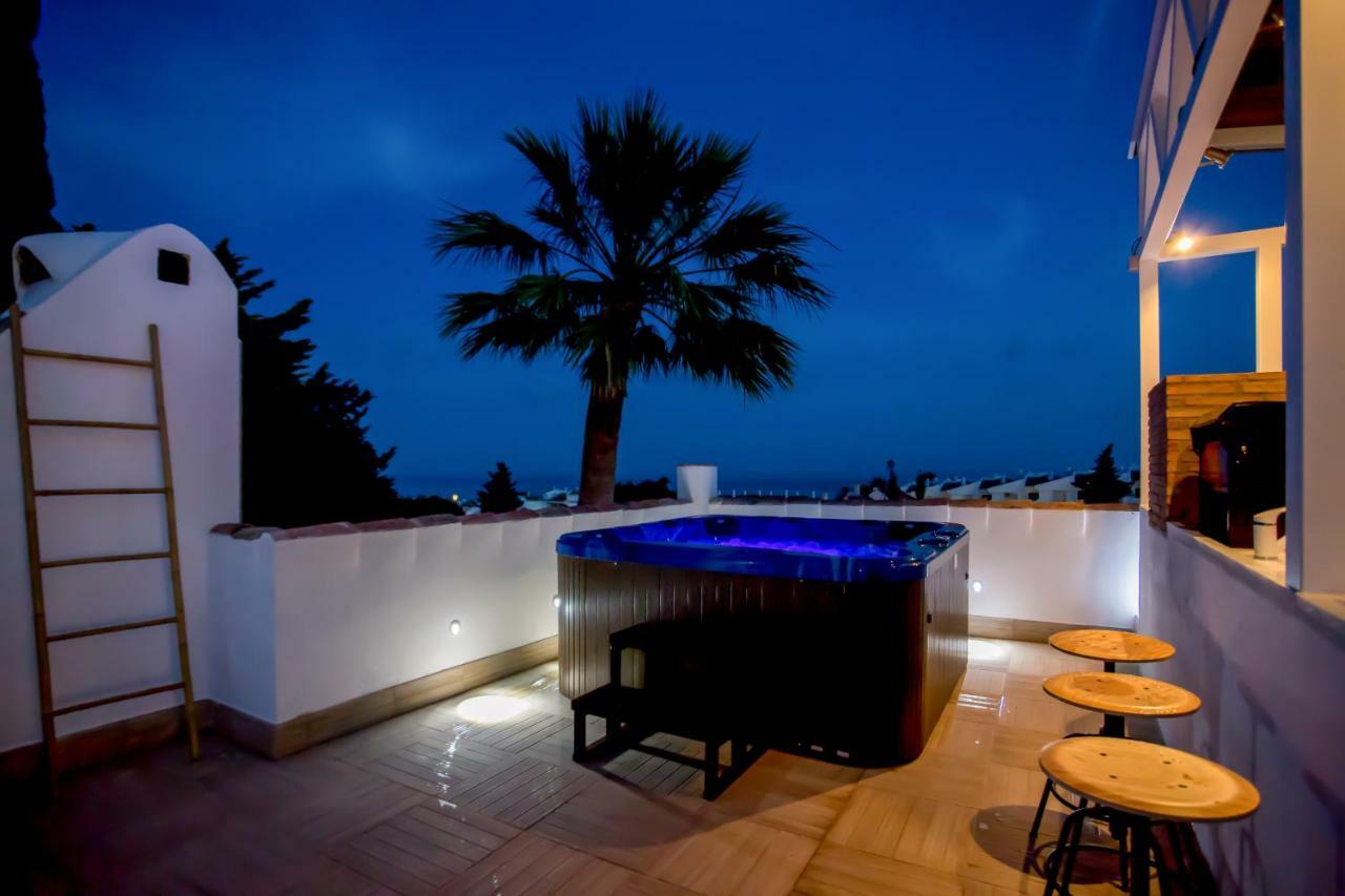 Luxury Villa Marbella With Nice Garden, Pool And Jacuzzi By Varenso Holidays エクステリア 写真