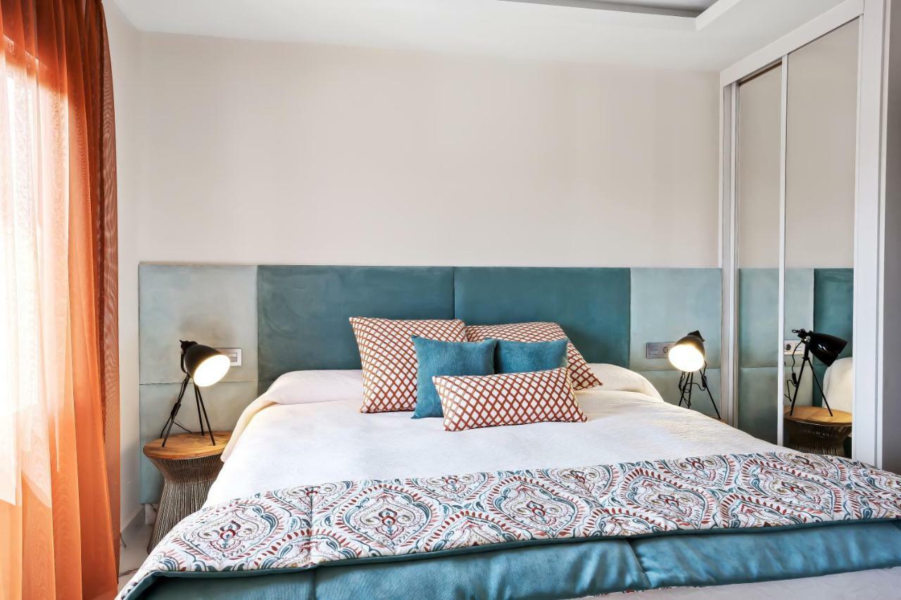 Luxury Villa Marbella With Nice Garden, Pool And Jacuzzi By Varenso Holidays エクステリア 写真